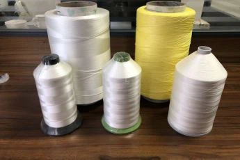 Edafedd Polyester Gwyn Amrwd 100% ar gyfer Edau Gwnïo